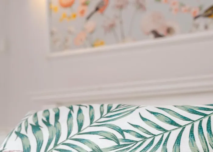 Gagarina 12 - Piekny Apartament Przy Lazienkach Krolewskich - Duze Lozko 160x200cm - Bardzo Duzy Balkon - Wifi - Telewizja Kablowa - Bezplatna Strefa Parkowania - Better Lejlighed